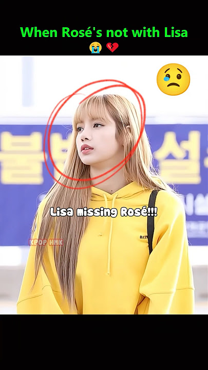 Lisa really misses the moment when Rosé used to hold her hand!! 🥺😢 #blackpink #kpop #rose #lisa