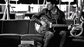 Vídeo de Subject: TAB: Days Like These - Billy Bragg