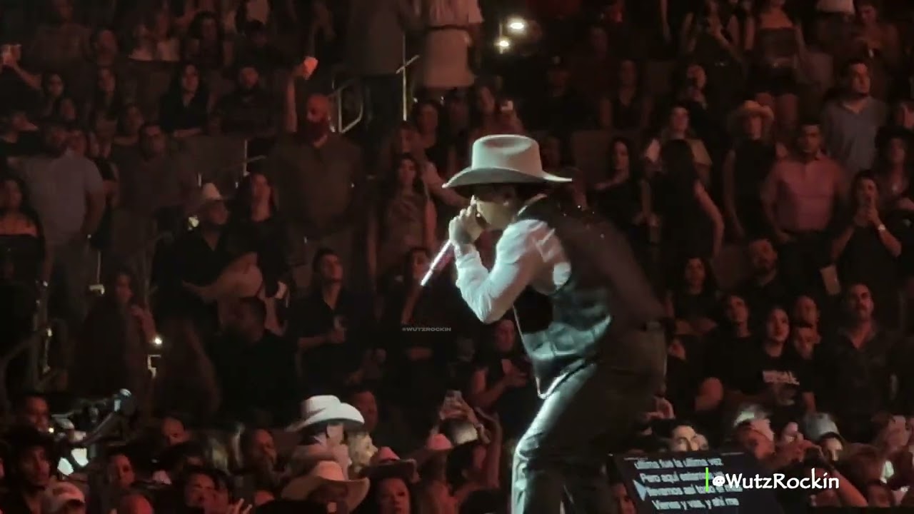 Christian Nodal - Un Besito Más (En Vivo/Live) 4K 10/11/2024 Dallas, TX Dickies Arena
