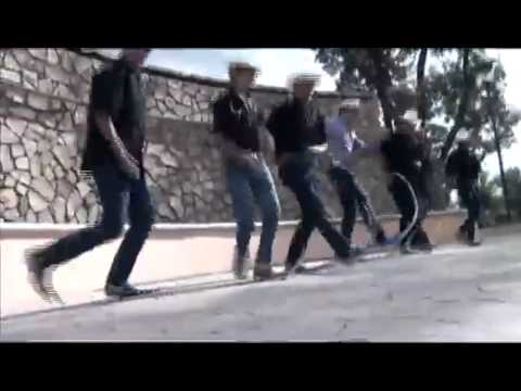 Un Simple Mortal (El Rey Del Tribal) - Ernesto Chavana Shazam