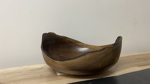 Woodturning- The live edge black Walnut