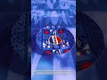 Qopqoq ostidagi kodni kirit va sovg'alardan birini yutib ol