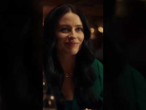 Тарелочница с сюрпризом #ужасы #юмор #нейровидео #sora2 #ai  #тарелочница