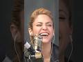 Shakira juega Casar, Besar o M*tar | Shakira Record