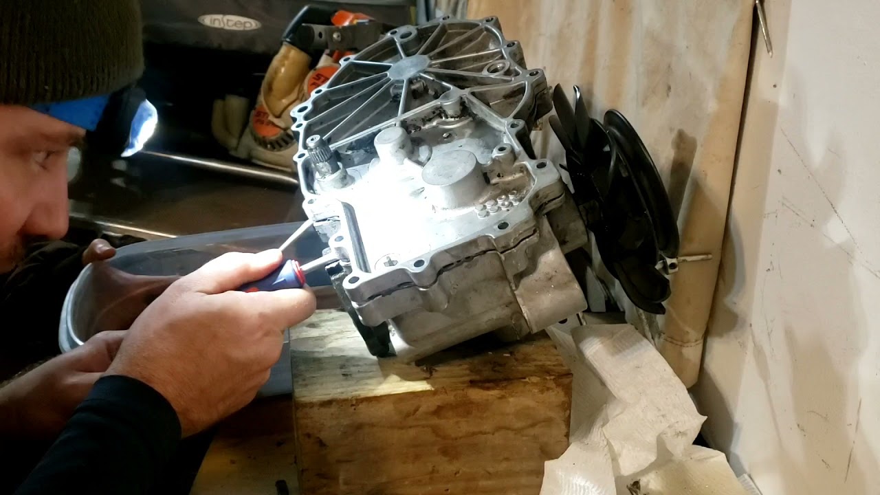 Ferris FW35 48, 52 hydro transmission leaking hydro gear ZT2800 common