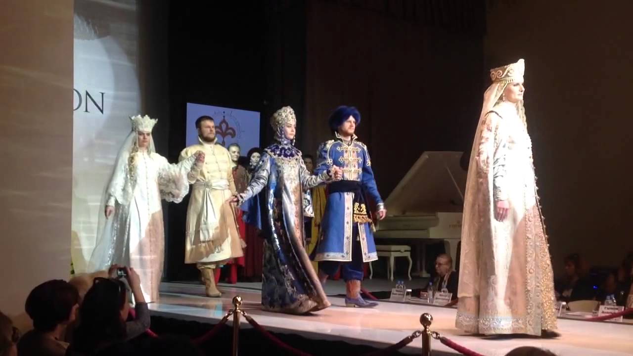 Показ Дома Русской Одежды Валентины Аверьяновой. Estet Fashion Week 2015