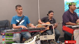 Hanya Kau Yang Mdanu Indie Version  Busking Cover By The Eyelitz