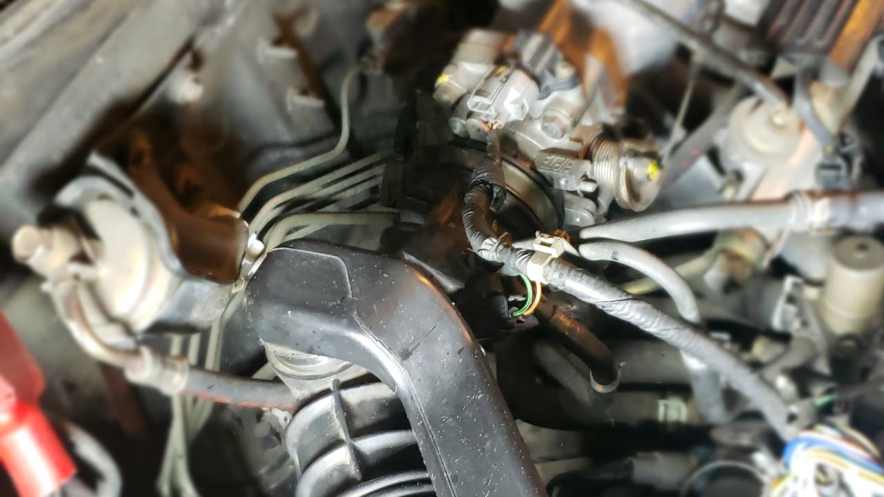 1997 Honda Civic DIY Throttle body and intake hose cleaning - YouTube