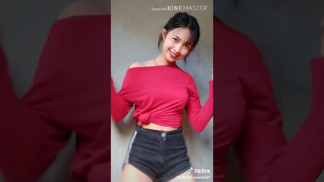 Sexy girl Asian dance in tik tok #09 Beutiful Asian girl dance sexy.