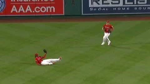 Cameron Maybin slides for an outstanding catch