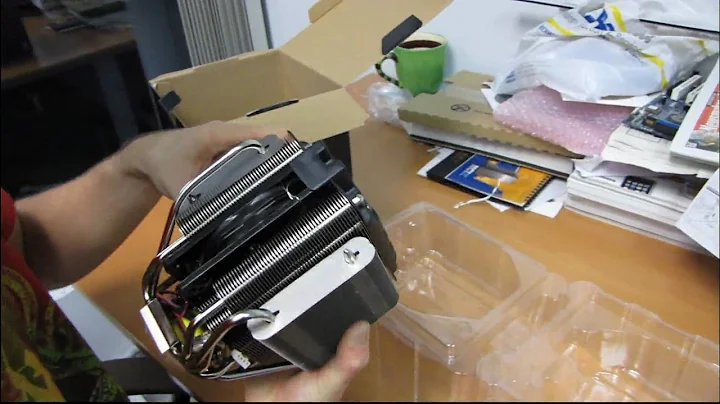 Cooler Master V8 Heatpipe CPU Heatsink Unboxing & First Look Linus Tech Tips