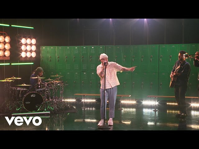 Quinn XCII - The Lows (Live On The Late Late Show With James Corden / 2023) class=