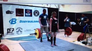 Female powerlifter pukes during deadlift