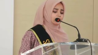 Suaranya Bikin Merinding Ribuan Wisudawan Dibuat Menangis Oleh Qori'ah Ini