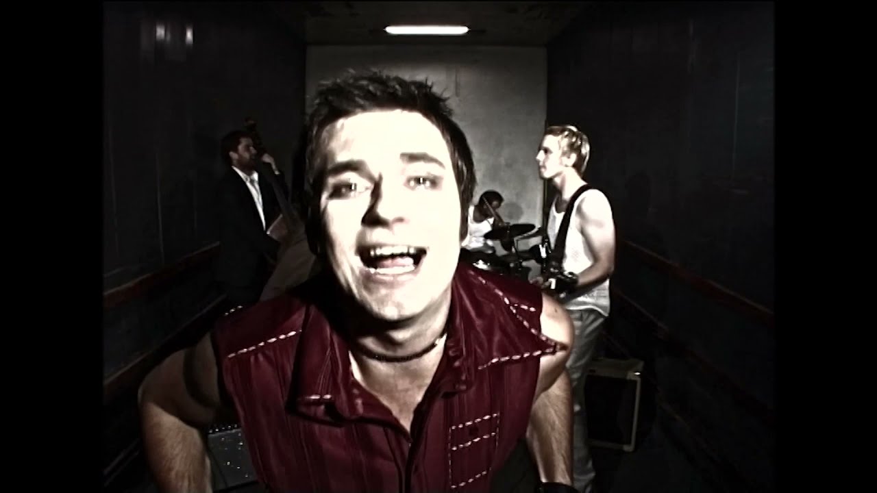 Kaizers Orchestra - Kontroll på kontinentet (official music video) video thumbnail