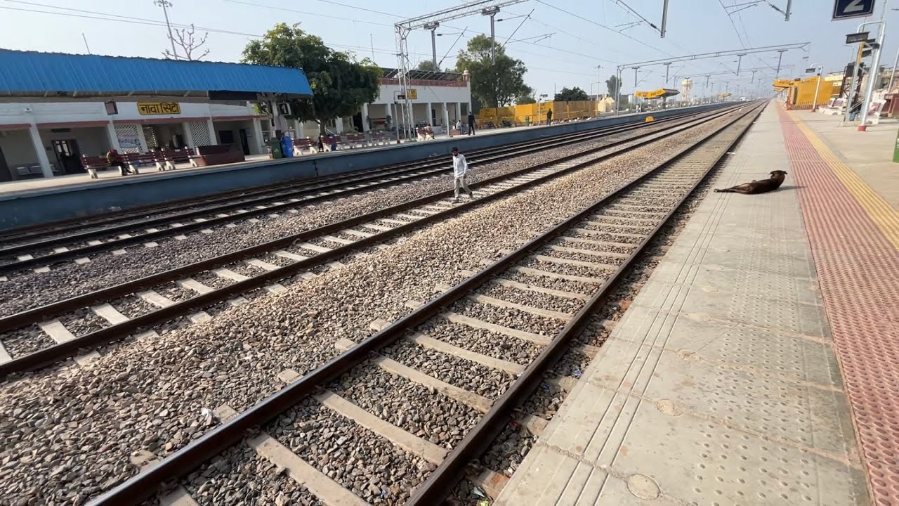 Rail se mjak 🤣 @Pawanvlogsbaramsar 