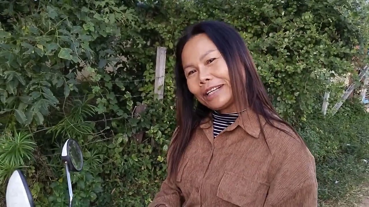 God morgen i landsbyen Thailand