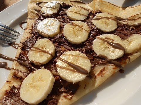 How To Make Crepes With Nutella And Bananas Or With Maple Syrup