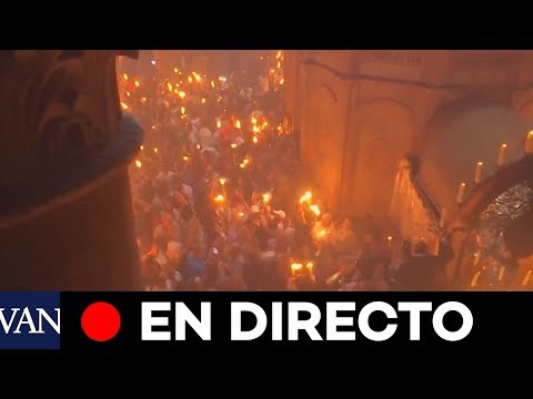 Vídeo: La Ceremonia Del Descenso Del Fuego Santo - Vista Alternativa