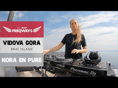 Transcend with Nora En Pure over Blue Waters | Freqways Set