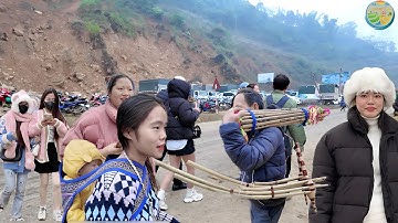 Chợ phiên vùng cao biên giới vô cùng mộc mạc và hoang sơ