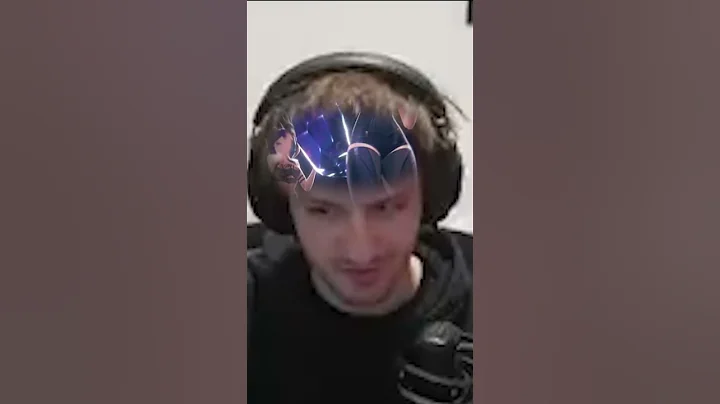 League pro tries Dota 2 moment