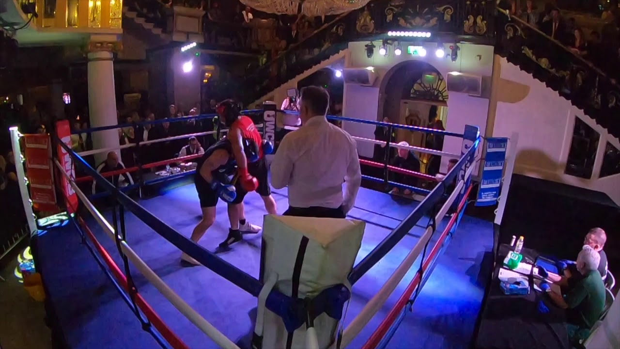 Ultra White Collar Boxing | St Albans | Joe VS Russ Trowsdale video phone beyonce mp3