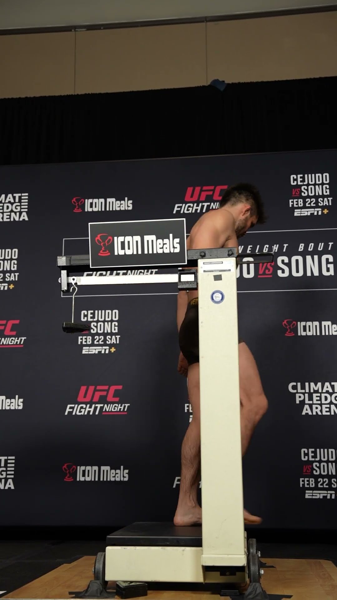 Henry Cejudo has weighed in! ? #ufcseattle