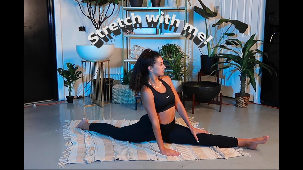 EASY EVERYDAY STRETCH ROUTINE! - YouTube
