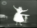 NINI MARSHALL - La muerte del Cisne de la película YO QUIERO SER BATACLANA (1941)
