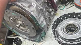 видео: Вот почему механики увольняются. Этот капитальный ремонт коробки передач стоит всего лишь эту сумму. картинка: Вот почему механики увольняются. Этот капитальный ремонт коробки передач стоит всего лишь эту сумму.