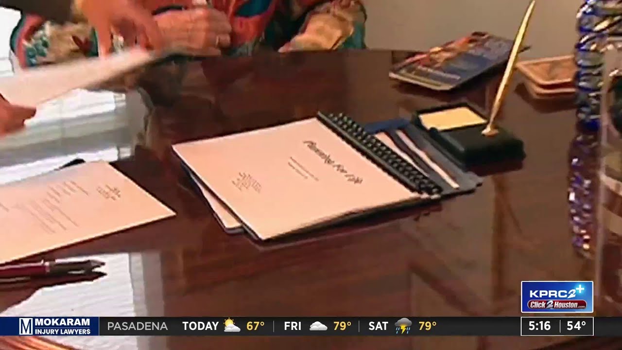 Americans tapping 401(k)s to pay for financial emergencies - YouTube