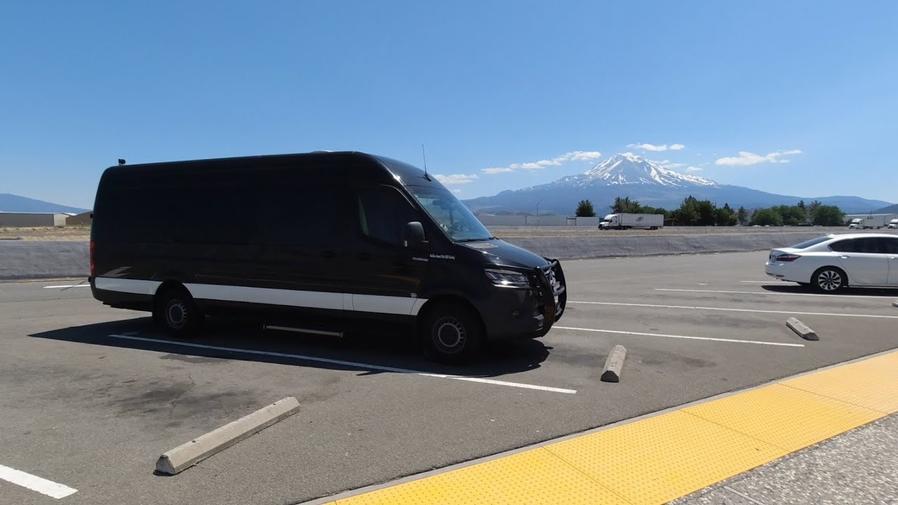 Замена моторчика на печке, и снова Канада.(работа на спринтере в США и ...