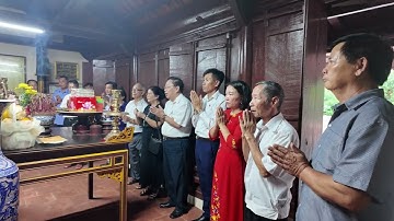 Đoàn Hội đồng HỌ TẠ HẢI PHÒNG dâng hương tại Từ đường họ TẠ :Thượng đỗ - xã: Lai Khê - TP Hải Phòng