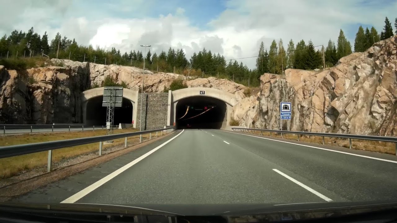 Driving through tunnels on the motorway (Finland)
