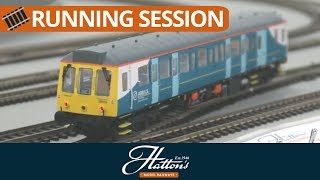 Running Session - Dapol OO Class 121 w/ DCC Sound - Arriva (Hatton's Exclusive)