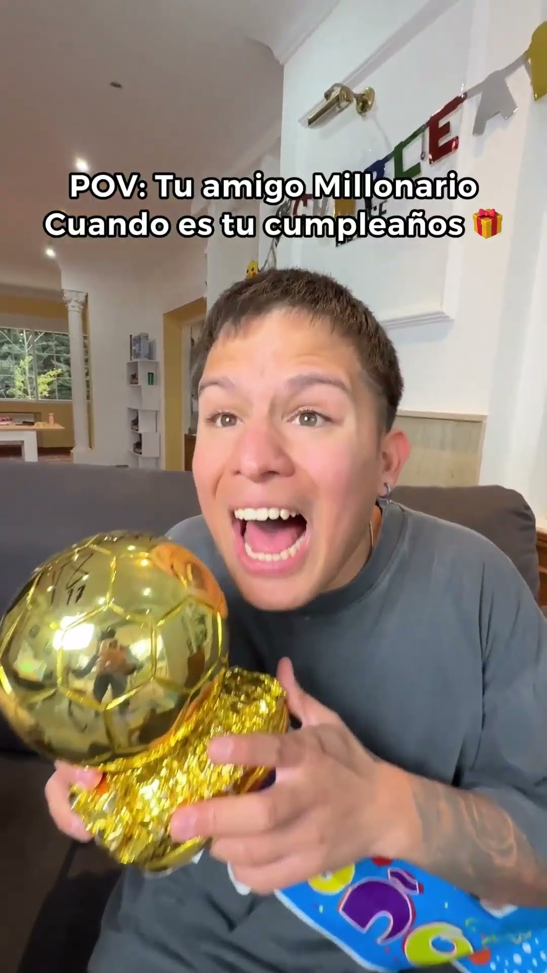 POV: Tu Amigo Millonario Cuando Es Tu Cumpleaños ?? Paul Ferrer #Short