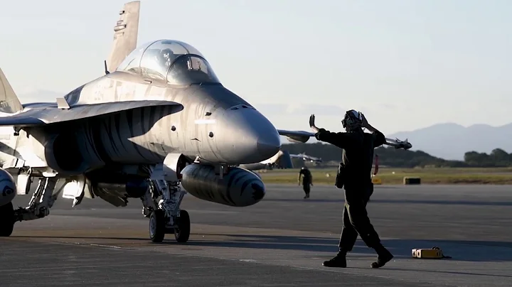 VMFA(AW)224 Fixed-Winged Aircraft Mechanic explains flight safety observation