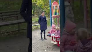🙄Обстановка на детской площадке в парке Победы 🪓