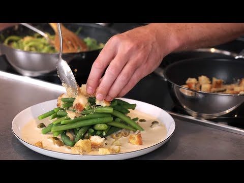 Video: Bohnensalat Mit Croutons