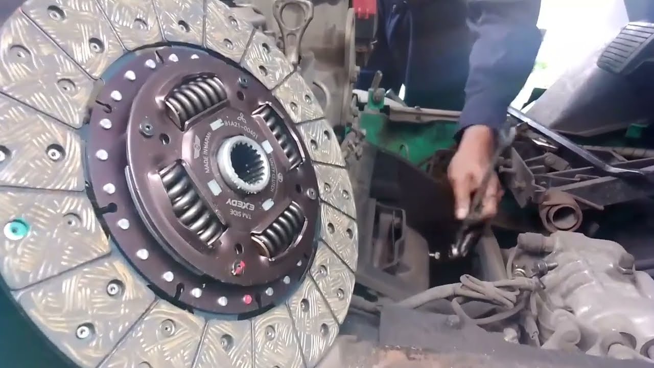 Penggantian kanvas kopling forklift