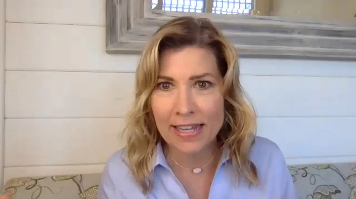 Christine Howard Amazing Woman Live