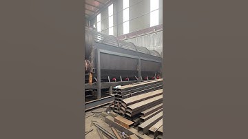 Shaftless roller screening machine can screen stones of different sizes.