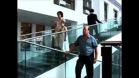 flasher.com interviews Adad Hannah