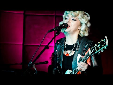Putar Don't Let It Bring You Down - Samantha Fish