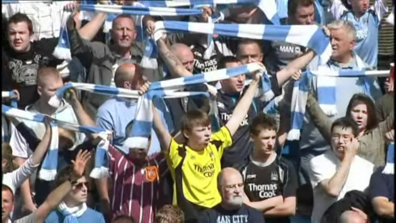 Manchester City Fans - Blue Moon (2007)
