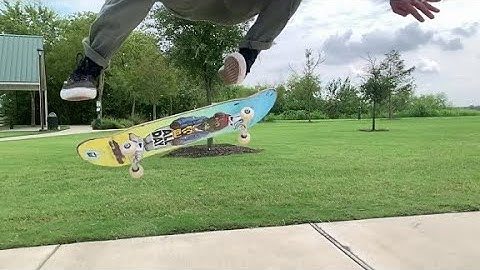 Practicing SWITCH HEELFLIPS