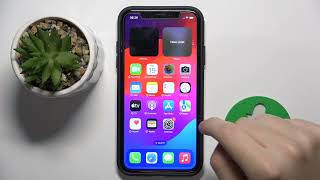 iPhone XR - How to Activate Siri - Qucik Steps to Use Voice Commands screenshot 3