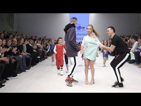 Video: Fesyen Tanpa Belas Kasihan: Irina Bezrukova Menunjukkan Foto Dari Model Masa Lalu