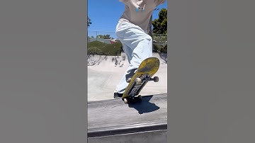 FS Bluntslide #skateboarding #skateparks #skateboarder #skateboardvibes